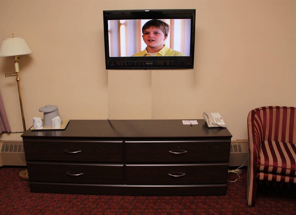 אדמונטון Argyll Plaza Hotel מראה חיצוני תמונה