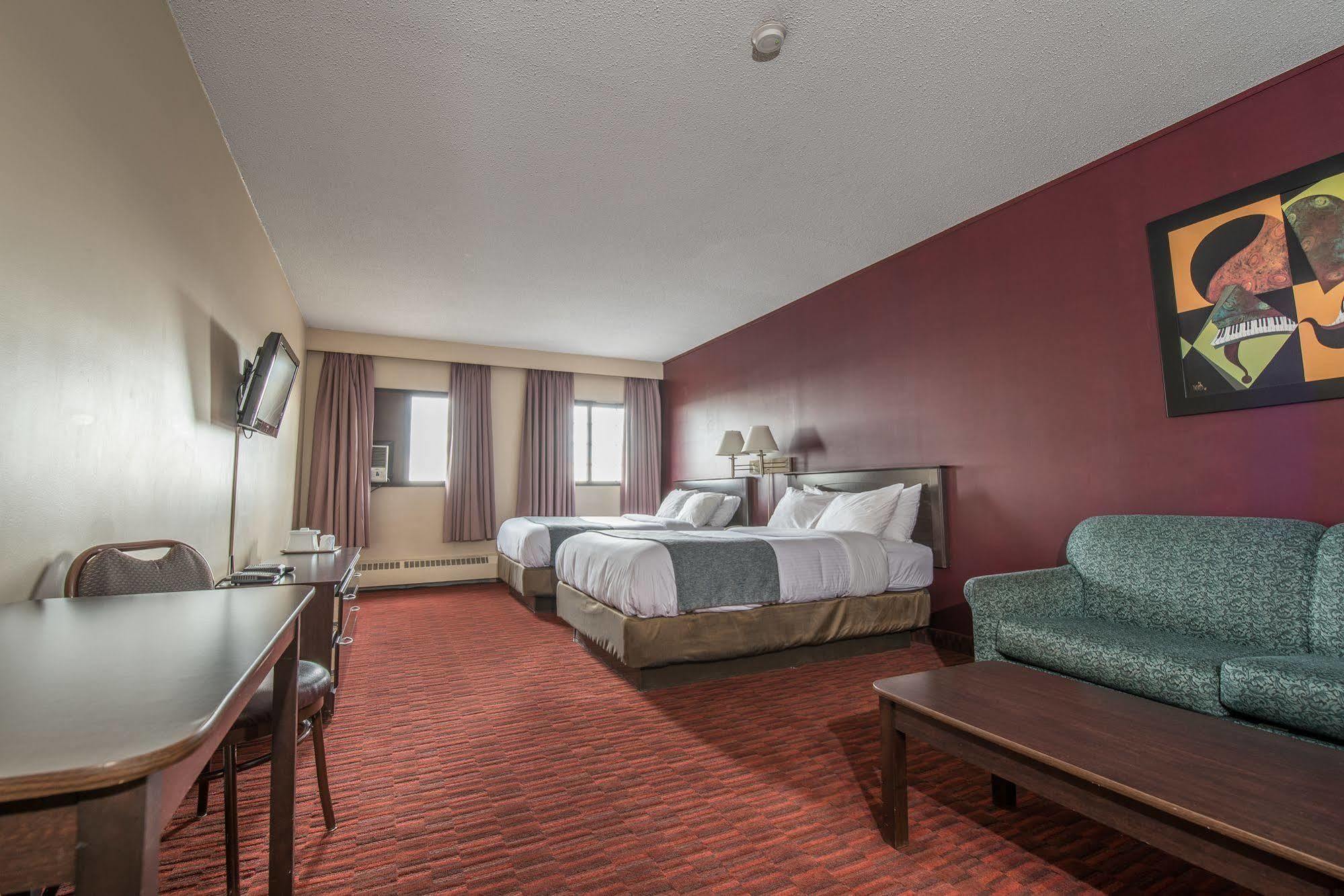 אדמונטון Argyll Plaza Hotel מראה חיצוני תמונה